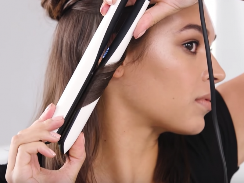 How to curl your hair with straighteners